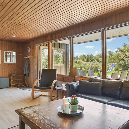 Holiday home Gorgeous In With Wifi *
